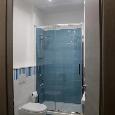 Dami Nocleg ze śniadaniem 2*